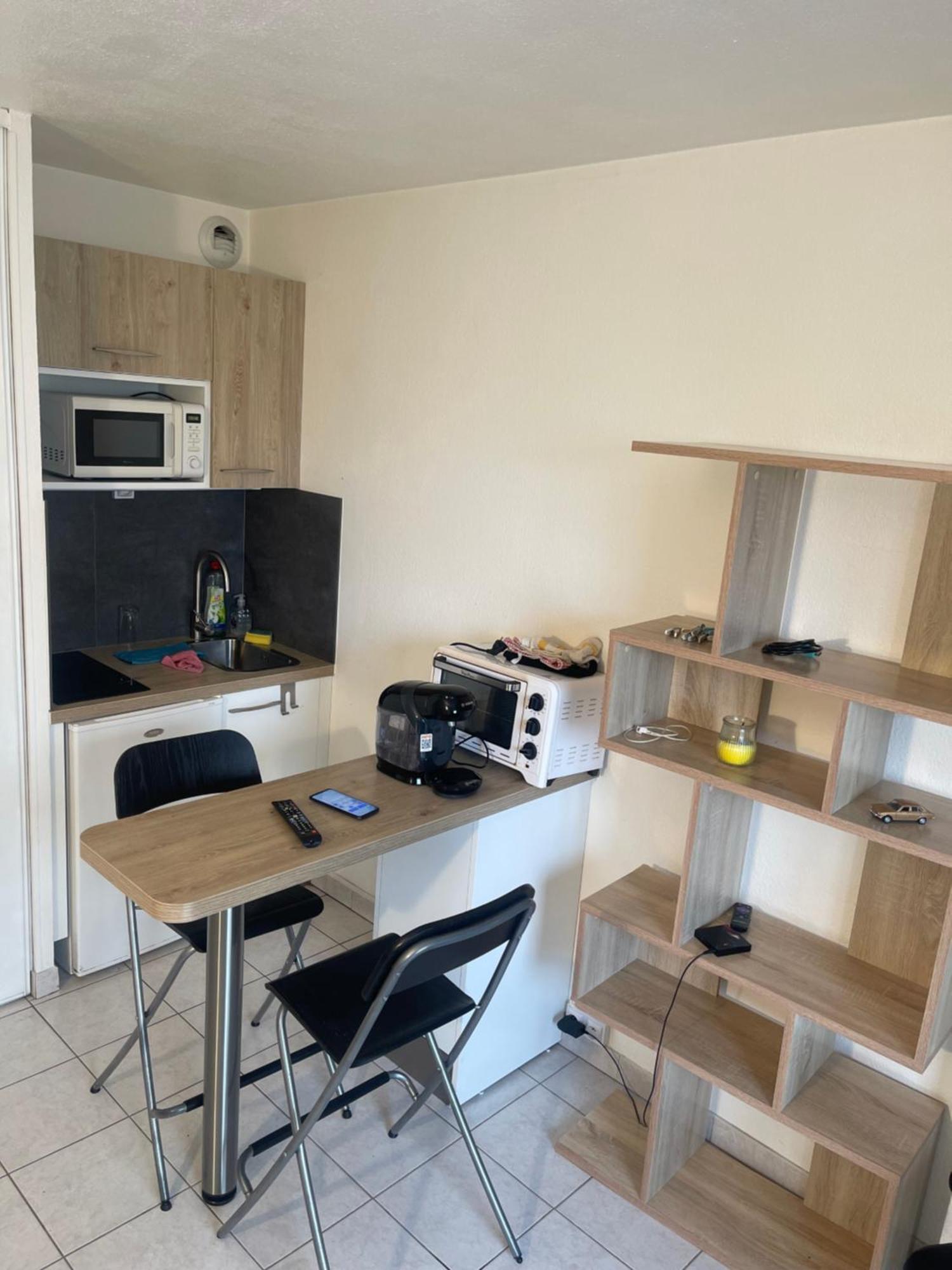 Apartment Avec Place De Parking A La Timone Marseilles